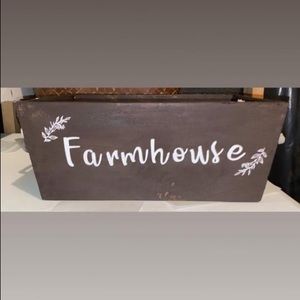 Farmhouse basket